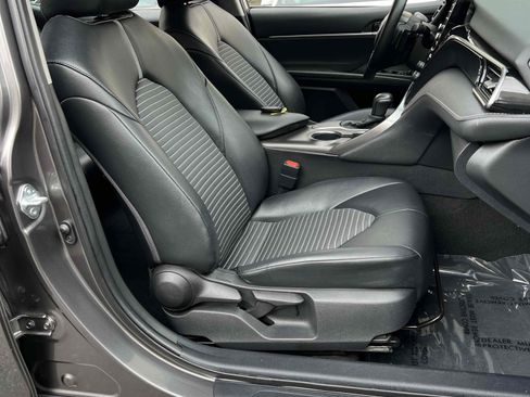 Used 2021 Toyota Camry SE w/ Convenience Package image 53
