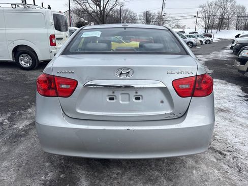 Used 2010 Hyundai Elantra GLS FWD image 8