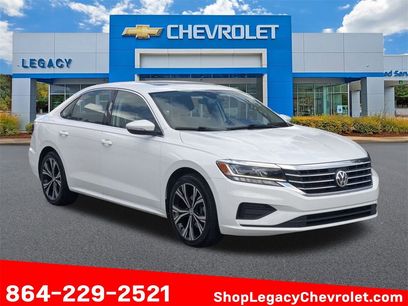 Used 2022 Volkswagen Passat 2.0T SE