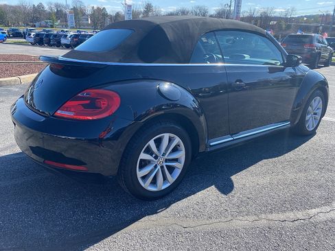 Used 2015 Volkswagen Beetle TDI image 5