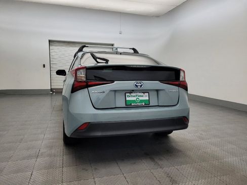 Used 2020 Toyota Prius LE image 6