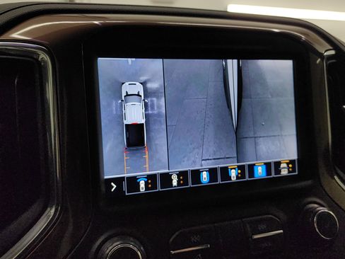 Used 2021 Chevrolet Silverado 2500 High Country w/ Z71 Off-Road Package image 22