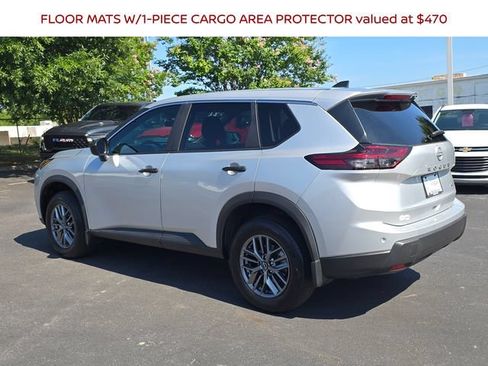 Used 2025 Nissan Rogue S AWD/4WD image 5