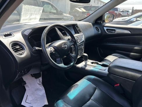 Used 2018 Nissan Pathfinder SL FWD image 36