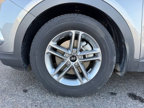 Used 2018 Hyundai Santa Fe Sport FWD image 26