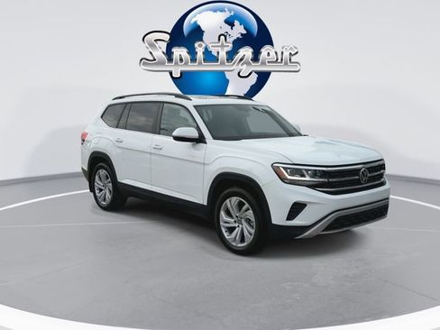Used 2023 Volkswagen Atlas SE image 3