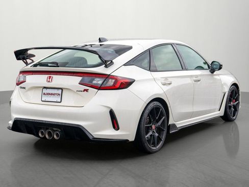 Used 2025 Honda Civic Type R image 7