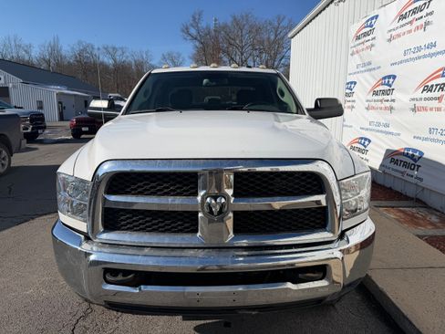 Used 2017 RAM 2500 Tradesman w/ Chrome Appearance Group image 11