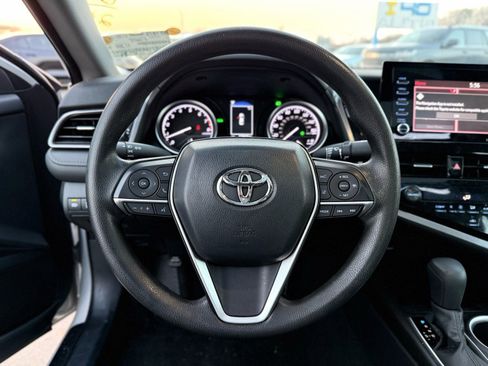 Used 2024 Toyota Camry LE w/ Convenience Package image 27