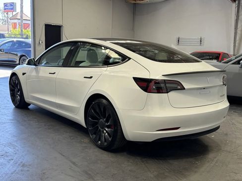 Used 2023 Tesla Model 3 Performance image 2