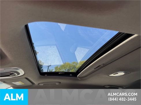 Used 2025 Hyundai Elantra SEL FWD image 12