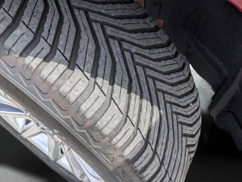 Used 2013 Lincoln MKX FWD image 41