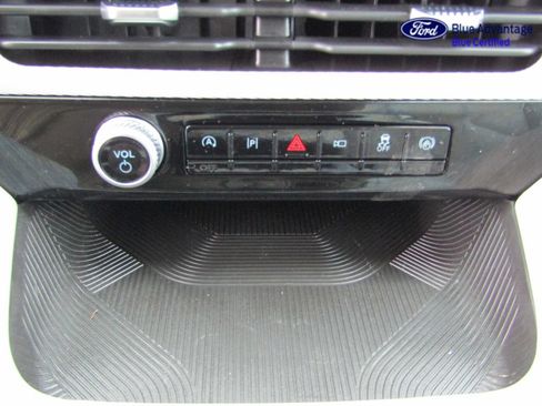 Certified 2025 Ford Explorer Active w/ Active Comfort Package AWD/4WD image 34