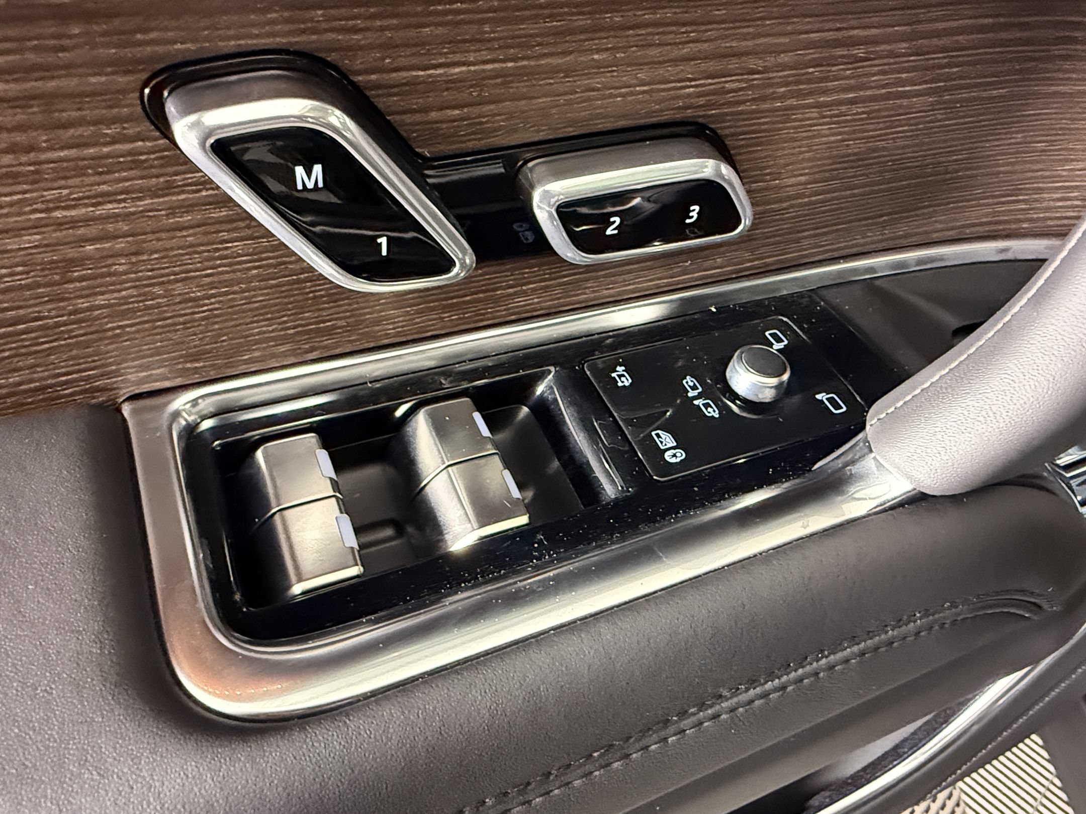 New 2026 Land Rover Range Rover SE AWD/4WD image 15