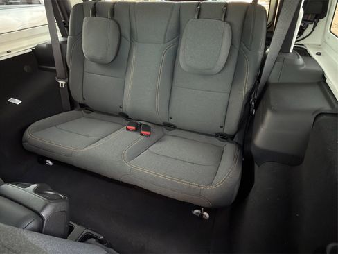 Used 2025 Jeep Wrangler Sport image 22