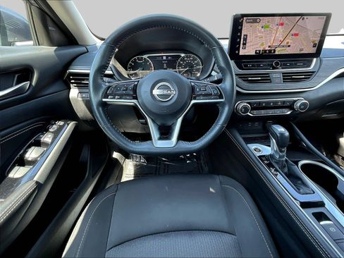 Certified 2023 Nissan Altima 2.5 SV w/ SV Premium Package AWD/4WD image 11