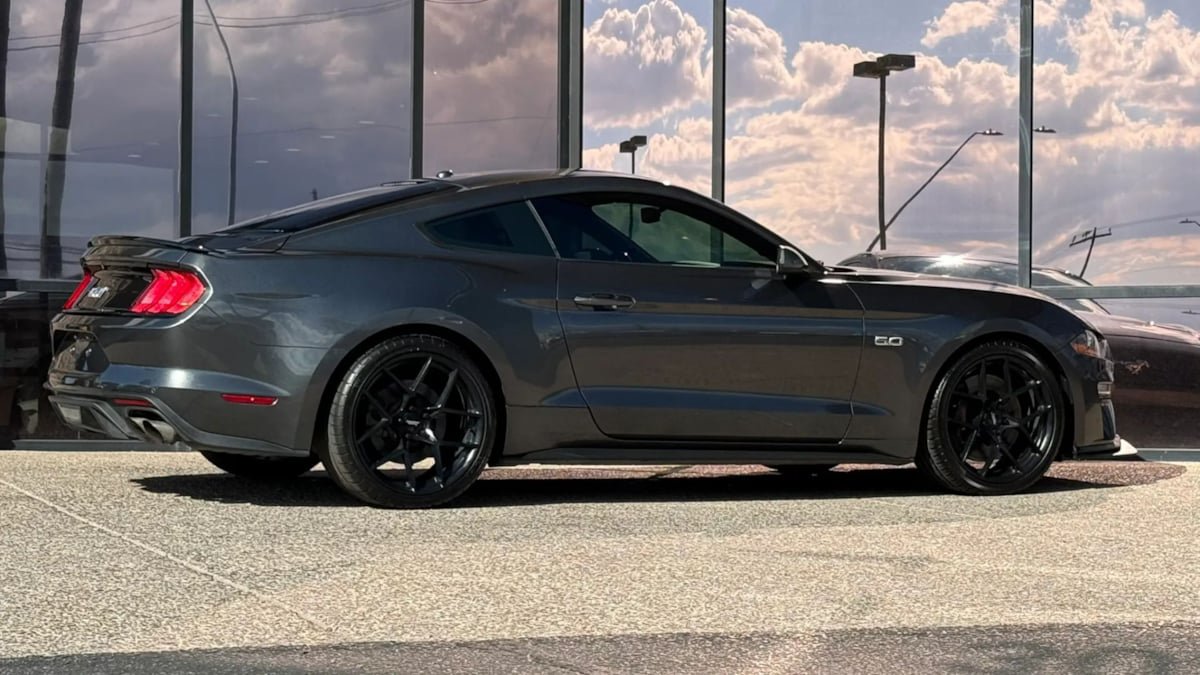 Used 2019 Ford Mustang GT w/ Performance Package - Level 2 RWD image 13