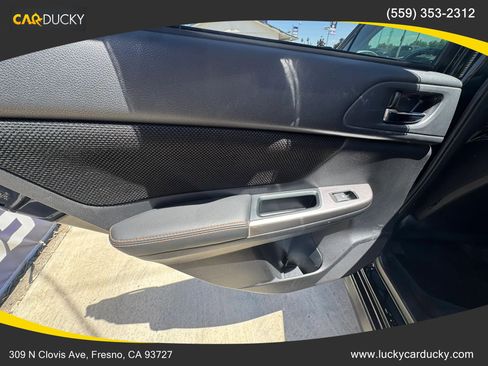 Used 2016 Subaru Crosstrek 2.0i Premium AWD/4WD image 19