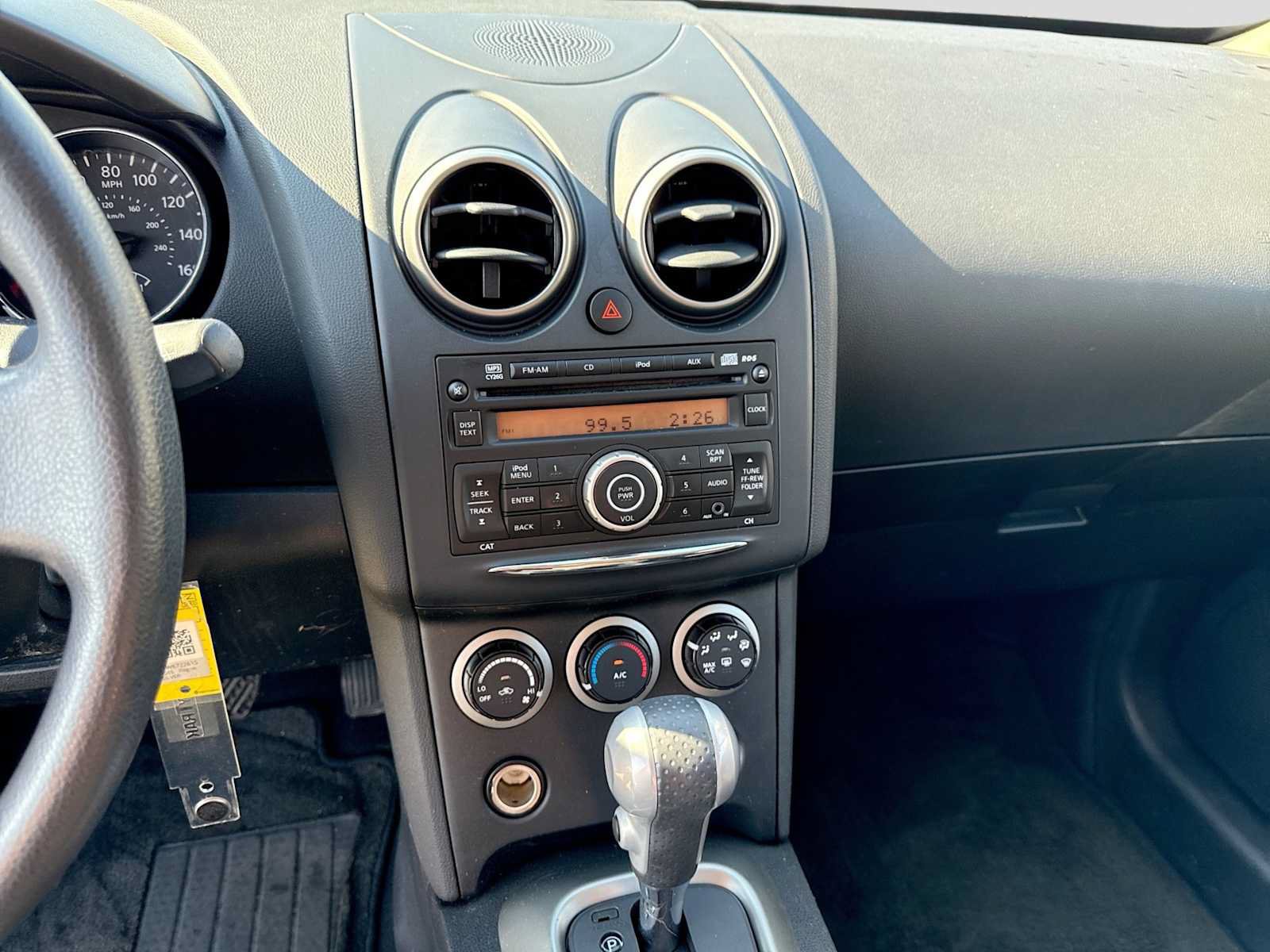 Used 2015 Nissan Rogue S FWD image 24