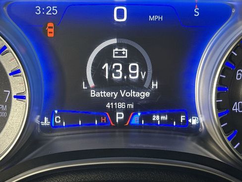 Used 2020 Chrysler 300 Touring w/ Sport Appearance Package image 15