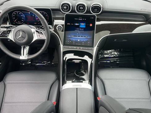 Certified 2025 Mercedes-Benz GLC 300 image 13