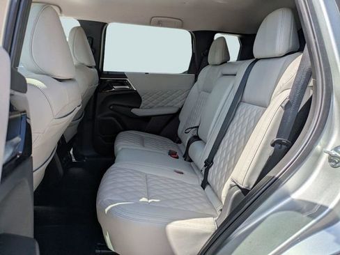 Used 2024 Mitsubishi Outlander SEL image 15