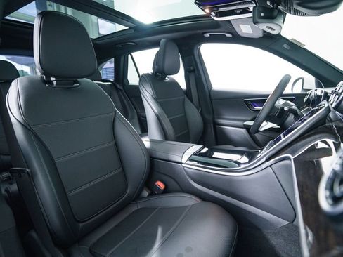 Certified 2025 Mercedes-Benz GLC 300 4MATIC image 17