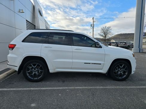Used 2019 Jeep Grand Cherokee Limited X image 2