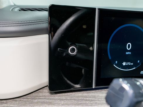 Used 2025 Hyundai Santa Fe Calligraphy image 35