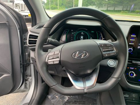 Used 2021 Hyundai Ioniq SEL FWD image 15