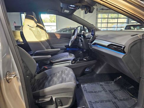 Used 2022 Volkswagen ID.4 Pro image 10