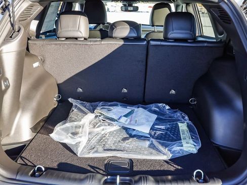 New 2026 Jeep Compass Latitude image 26