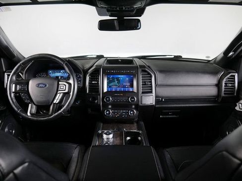 Used 2020 Ford Expedition Limited w/ Equipment Group 302A AWD/4WD image 4