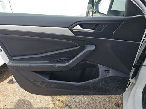 Used 2025 Volkswagen Jetta S image 13