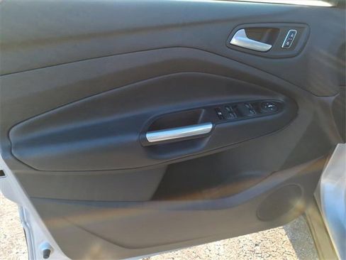 Used 2015 Ford Escape SE w/ Equipment Group 201A image 12