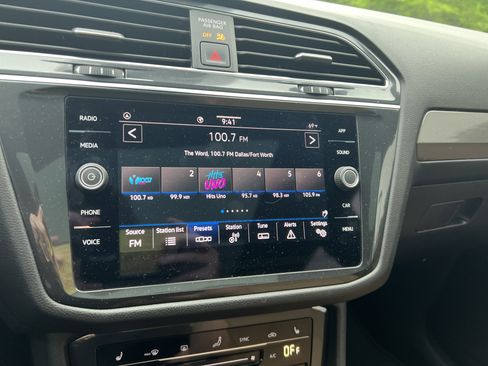 Certified 2023 Volkswagen Tiguan SE w/ Panoramic Sunroof Package FWD image 20