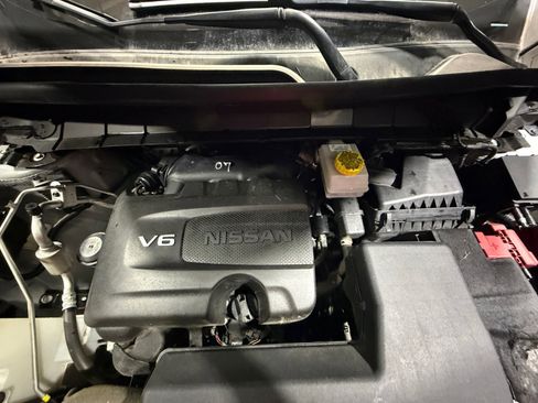 Certified 2024 Nissan Pathfinder Platinum image 22