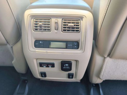 Used 2020 Nissan Pathfinder Platinum AWD/4WD image 36