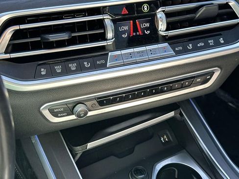 Used 2022 BMW X7 M50i w/ Executive Package AWD/4WD image 36