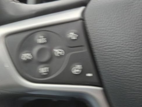 Used 2024 GMC Terrain SLT image 24