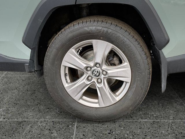 Certified 2022 Toyota RAV4 XLE w/ Convenience Package AWD/4WD image 11