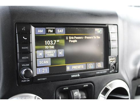 Used 2015 Jeep Wrangler Unlimited Sahara w/ Connectivity Group image 20