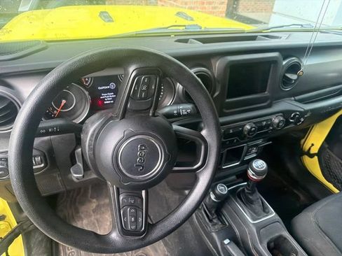 Used 2023 Jeep Wrangler Unlimited Sport AWD/4WD image 11