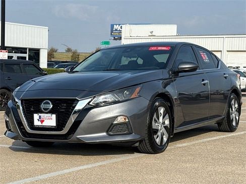 Certified 2022 Nissan Altima 2.5 S image 4