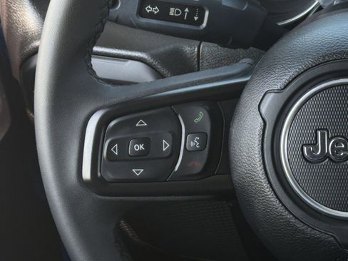 Used 2023 Jeep Wrangler Unlimited Sport AWD/4WD image 15