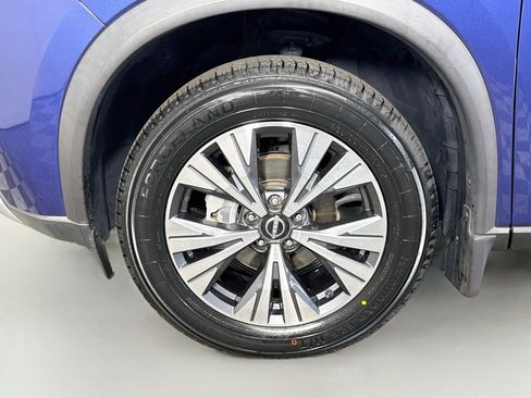 Used 2023 Nissan Rogue SV FWD image 38
