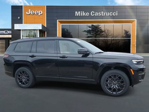 New 2025 Jeep Grand Cherokee L Summit image 3