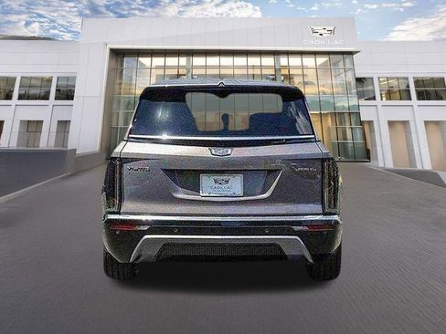 Used 2026 Cadillac Vistiq Premium Luxury AWD/4WD image 5