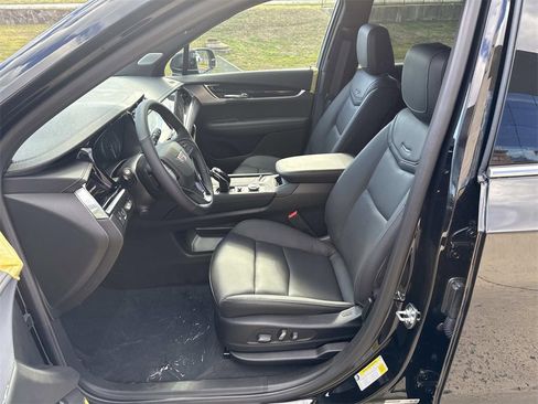 New 2025 Cadillac XT6 Premium Luxury w/ Technology Package image 8