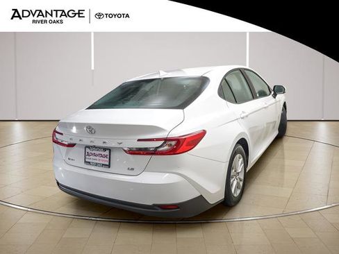 Certified 2025 Toyota Camry LE FWD image 7